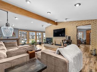 304 15th St SW, Minot, ND 58701