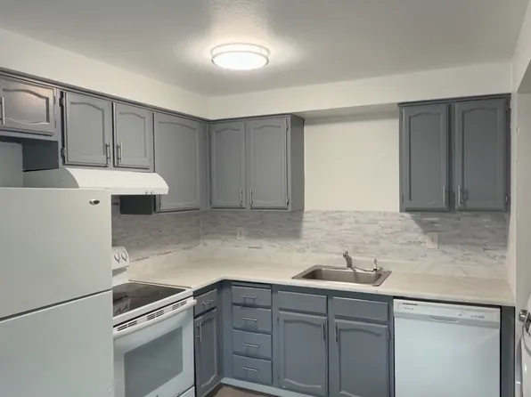 19525 NW Pondosa Ct, Portland, OR 97229