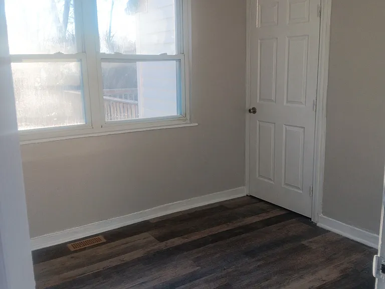 531 Fletcher St — Photo 8