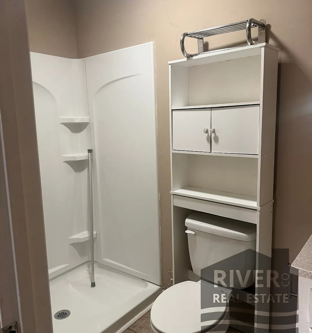 Woodcastle Dr 212 - 1 — Photo 2
