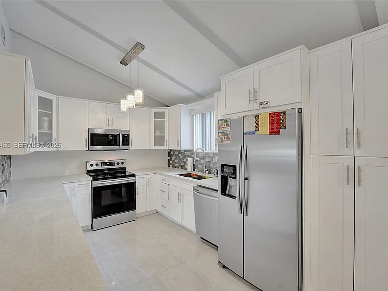 4541 SW 26th Ter — Photo 30
