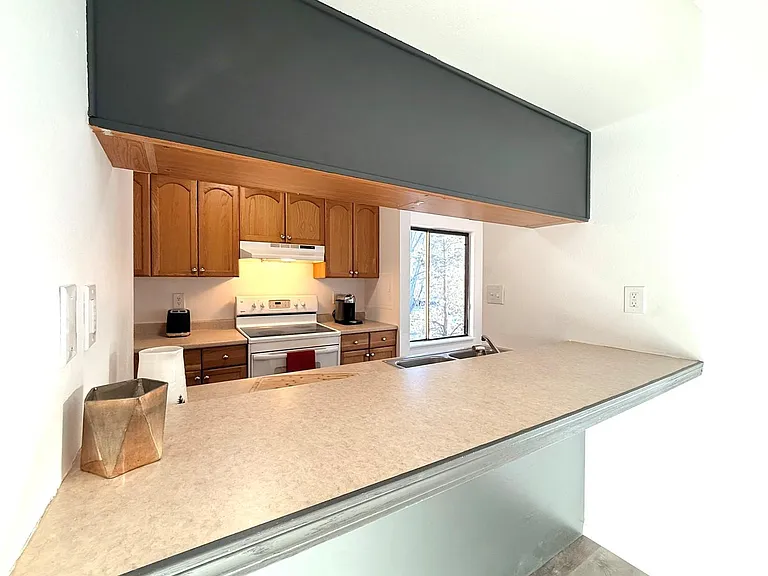 935 Saturn Dr #207 — Photo 7