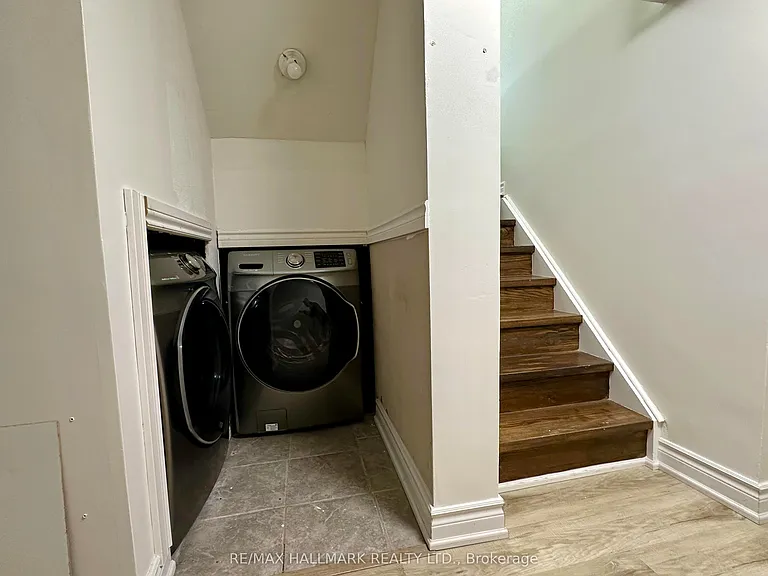 83 Red River Cres #BASEMENT — Photo 7