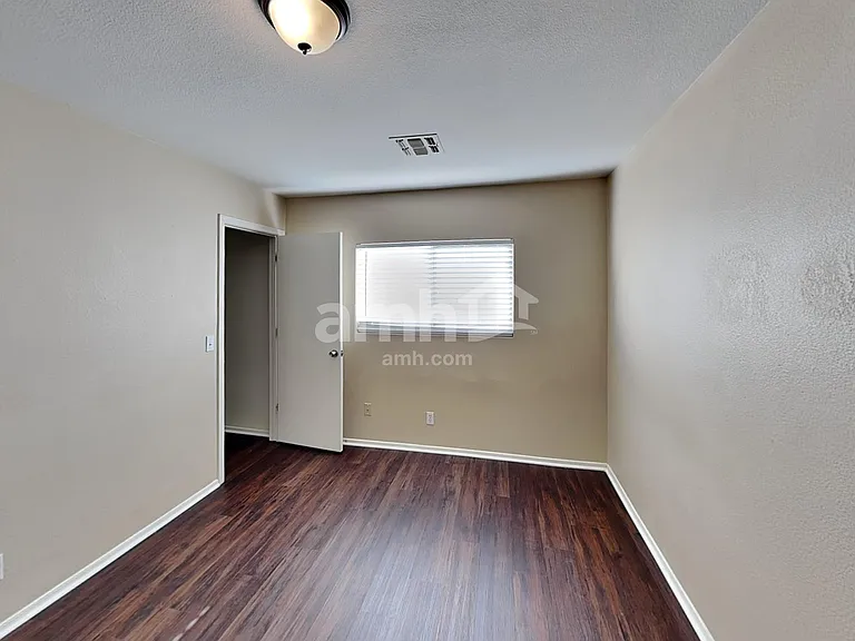 22274 N 106th Ln — Photo 13