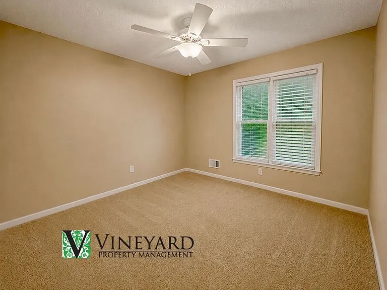 2443 Doubletree Dr NW — Photo 28