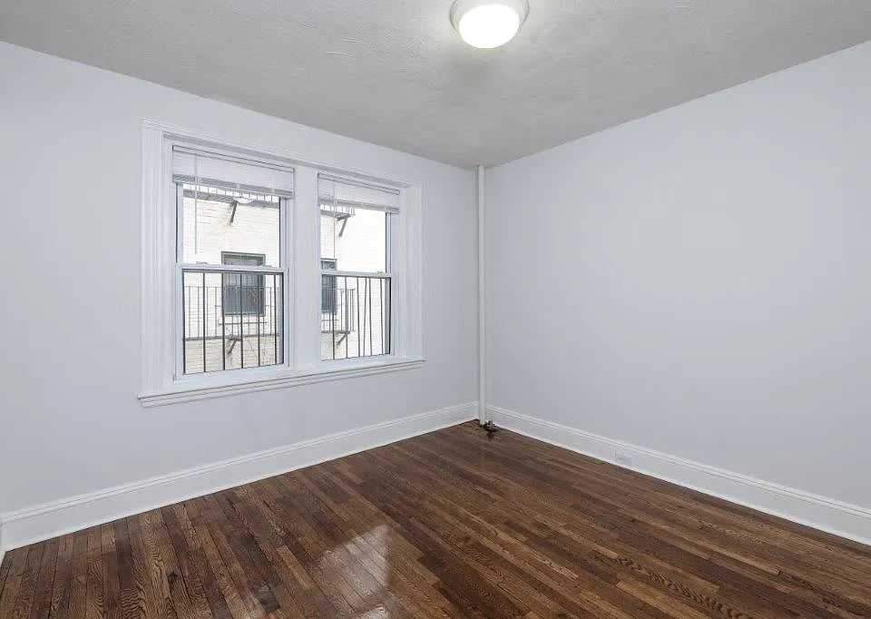 49 Worthington St #12