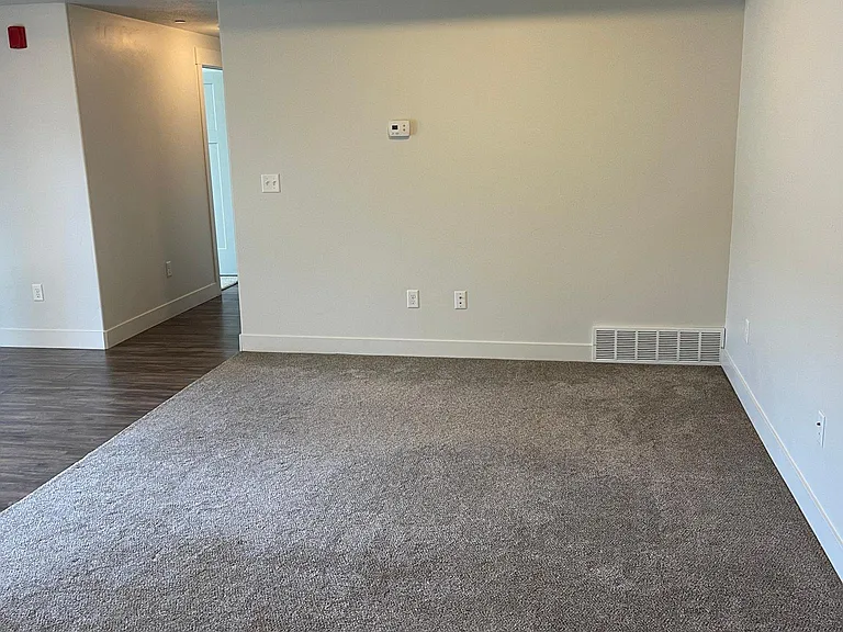 1070 E Riches Ave #15 — Photo 8