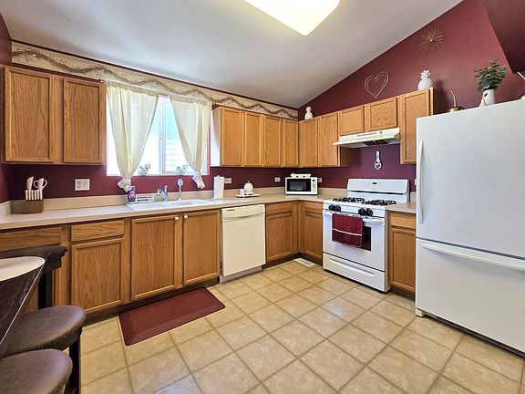3rd image of 791 Serendipity Dr