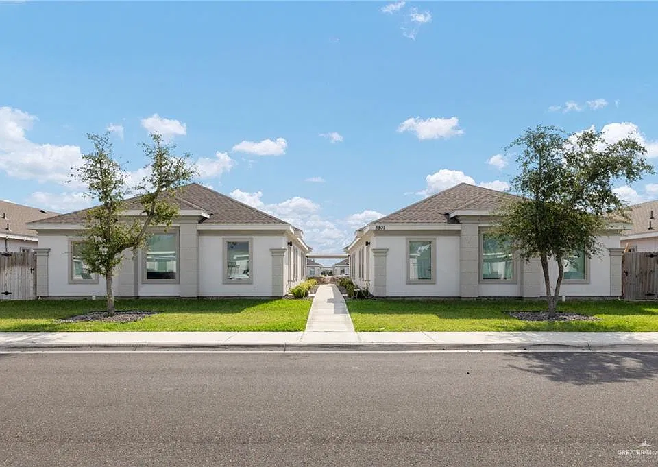 5709 Sandpiper Ave #4