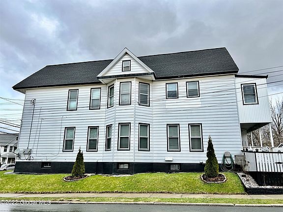 4th image of 1652 Van Vranken Ave