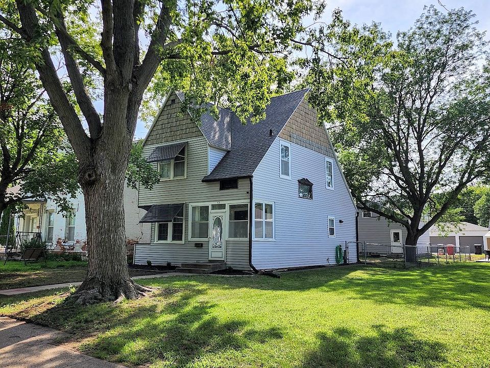 1st image of 513 Cedar St