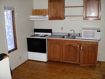 2nd image of 830 Shasta Dr