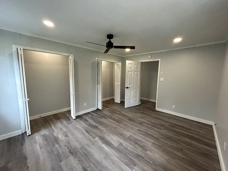 236 Riggs Ave SE — Photo 12