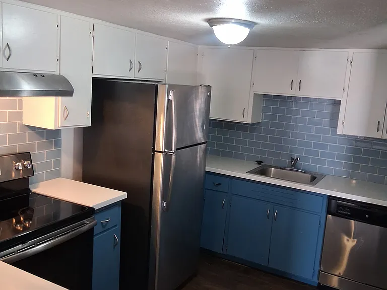 6528 N 17th Ave #5 — Photo 1