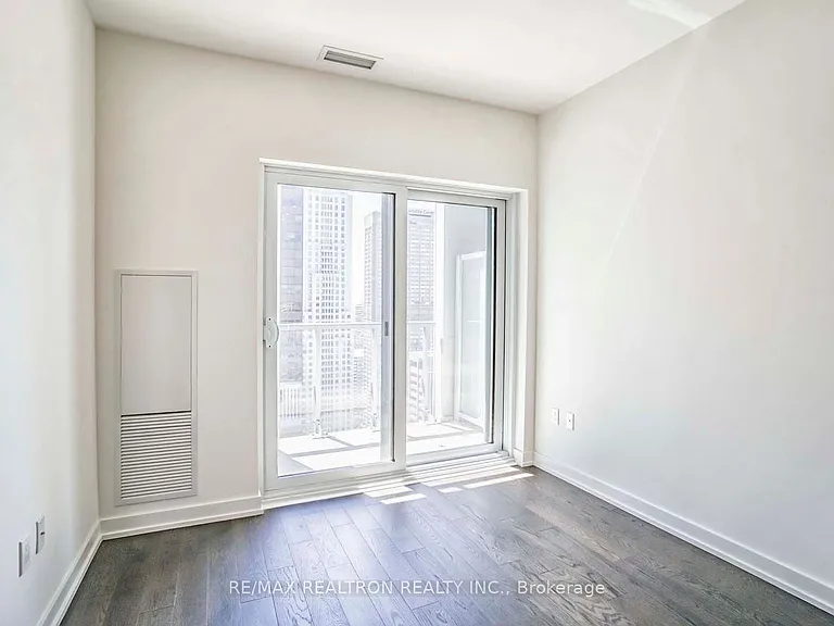 1 Yorkville Ave #3112 — Photo 8