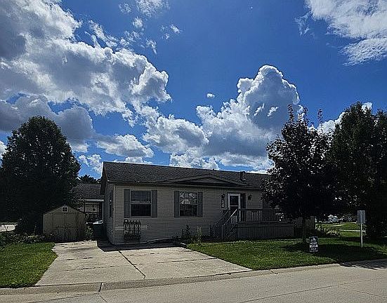 281 Pompano Ct w/Storage She