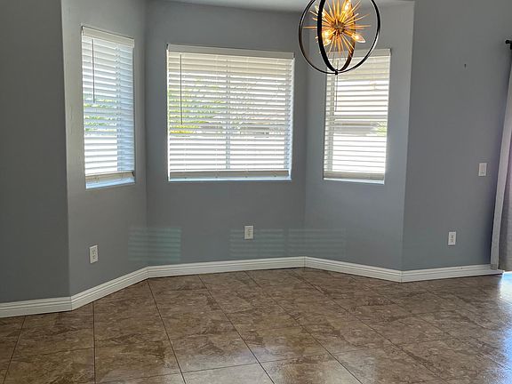 Bay window dining nook