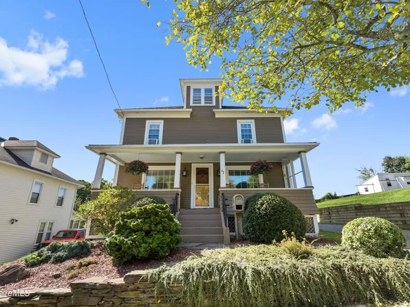 62 Valley St, Adams, MA 01220