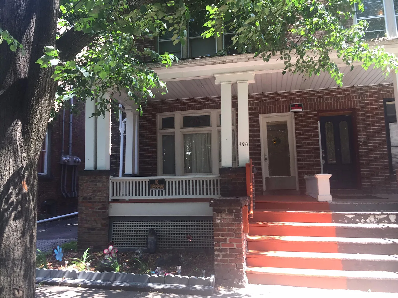 490 S Franklin St photo 1