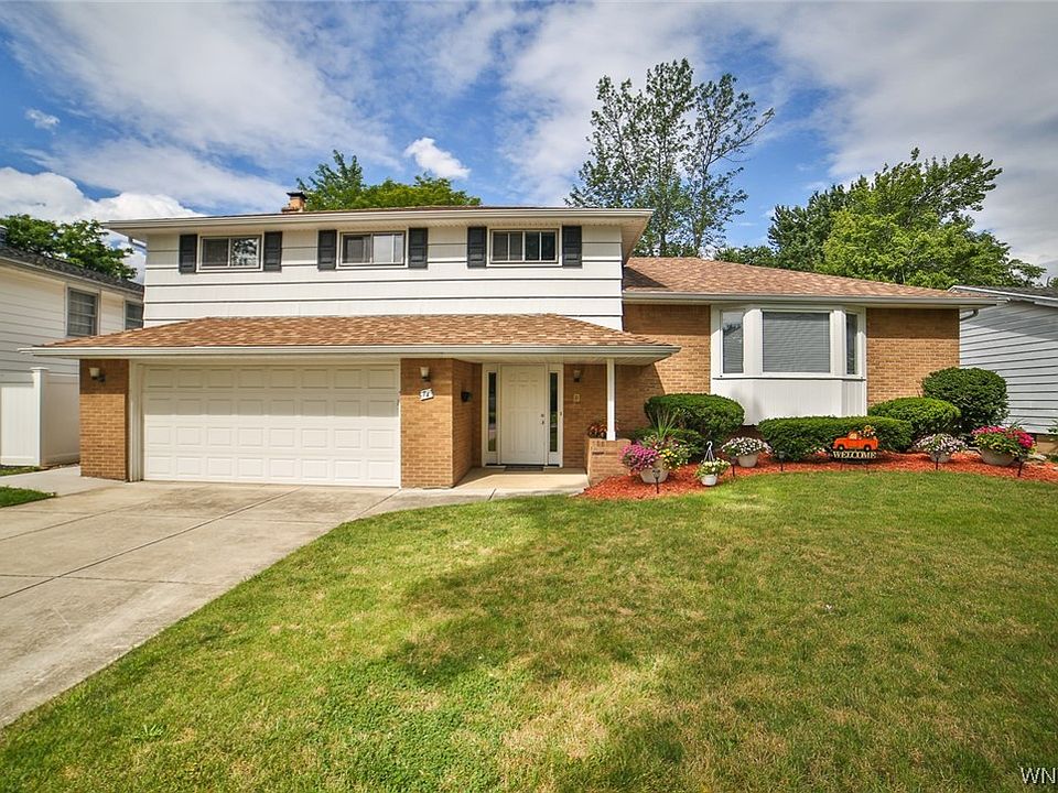 1st image of 74 Sherbrooke Ave