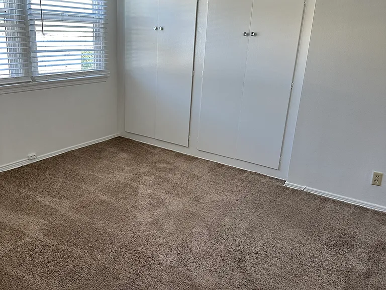 1225 Harvard St #8 — Photo 19
