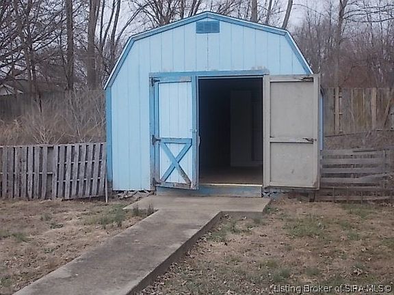 3rd image of 532 Pilgrim Way