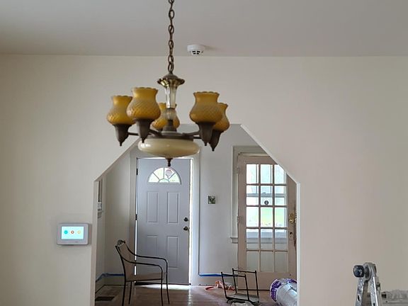 2nd image of 1910 Dalewood Pl #1