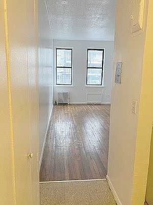 1st image of 171 Avenue C #A3
