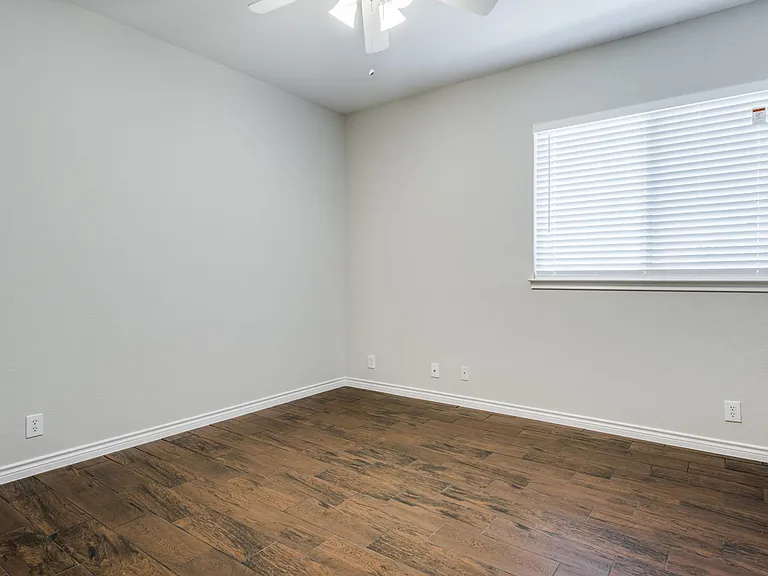 8726 Redwood Bnd — Photo 14