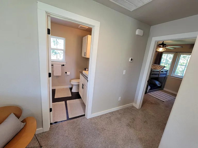 938 N Union Ave — Photo 27