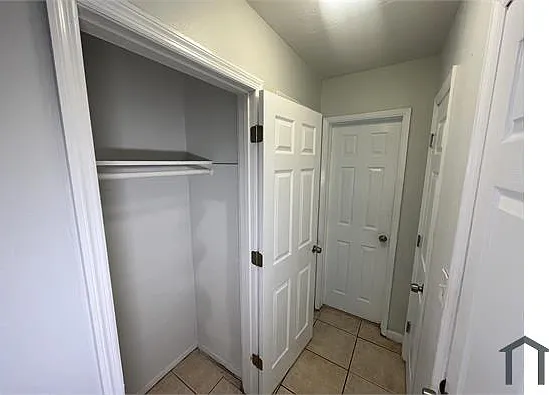 325 NW 15th St #7 — Photo 10