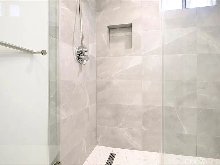 2641 Hermosa Ave #A — Photo 7
