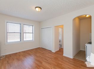 844 W Sheridan Rd, Chicago, IL 60613