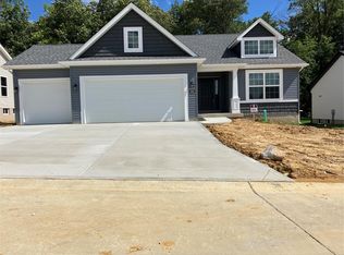 524 Birchwood Dr, Moscow Mills, MO 63362