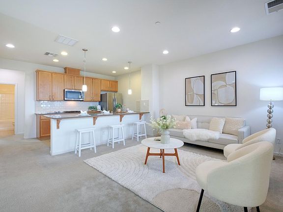 4th image of 1406 Shore Dr