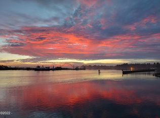 1000 SE Bay Blvd #120-121, Newport, OR