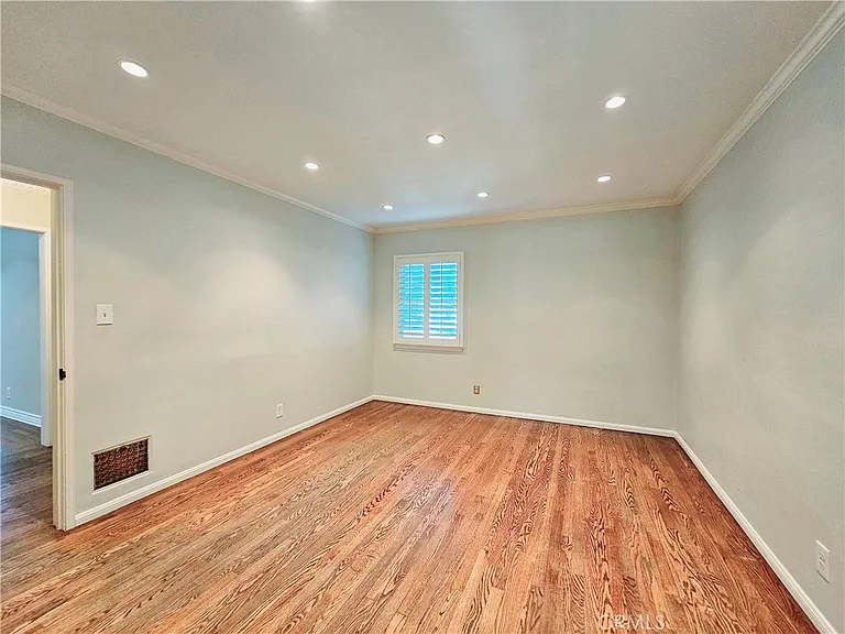 743 Kerns Ave — Photo 16