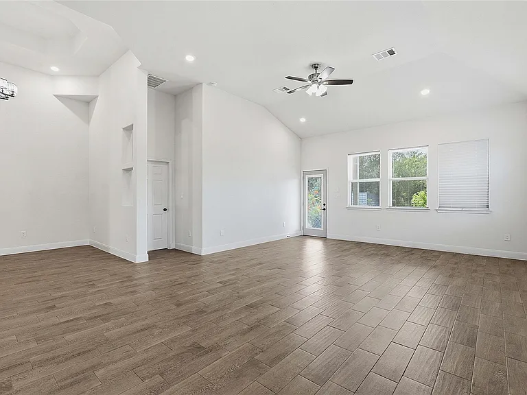 112 Margarita Dr — Photo 11