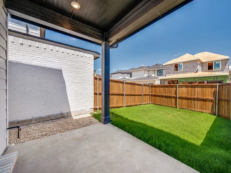 7161 Confetti St — Photo 24