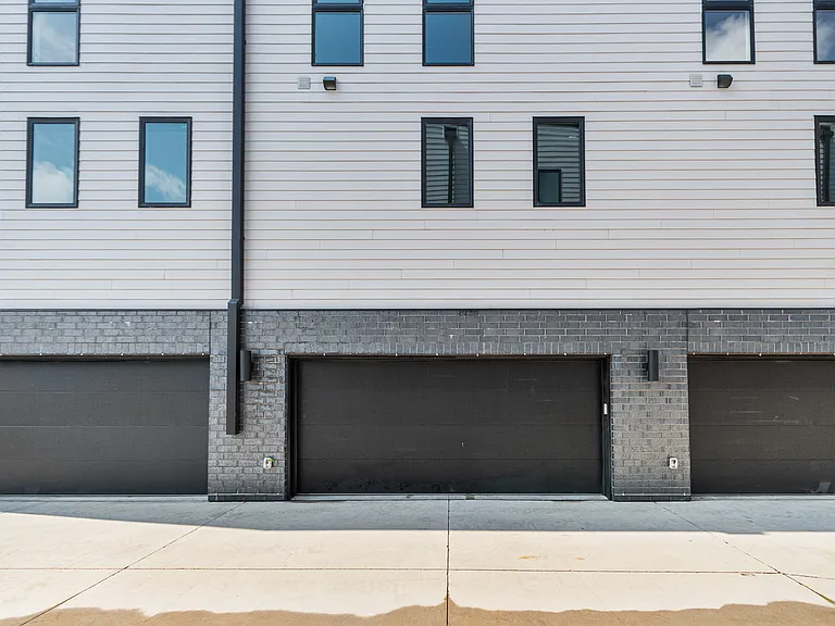 14 Lincoln Ave #4 — Photo 29