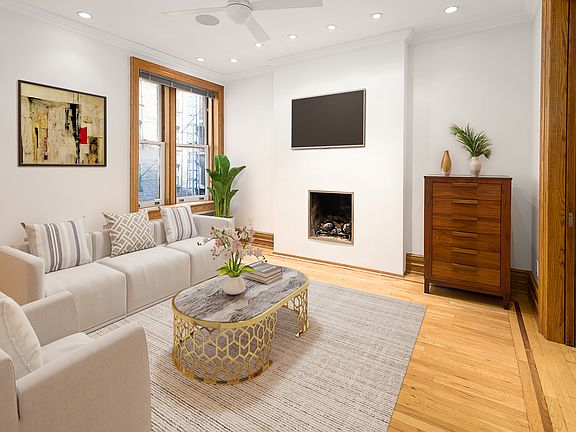 5th image of 106 Lexington Ave APT 6