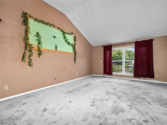 5th image of 4101 Ivanhoe Dr
