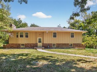 1311 N 150th St, Basehor, KS 66007