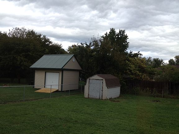 3rd image of 8543 Chessie Dr