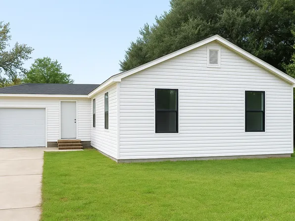 3 Pacific Cir, Orange, TX 77630