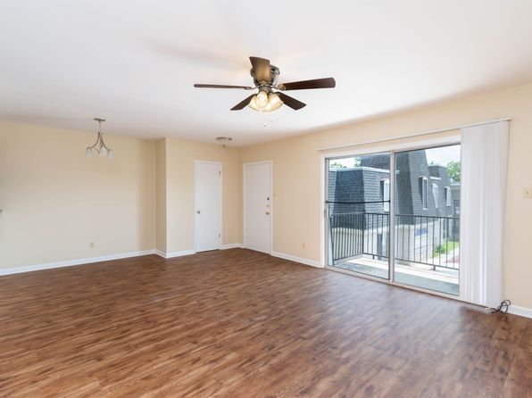 203 E Bowie St #2