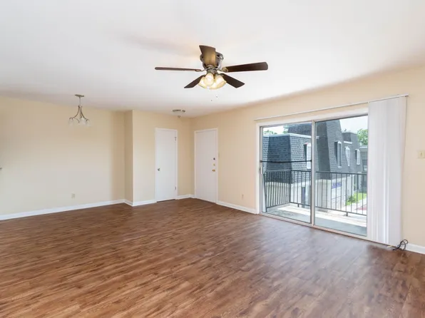 203 E Bowie St, Luling, TX