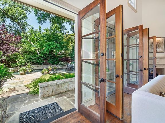 4th image of 9303 Rockbrook Dr