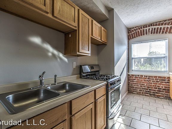 5th image of 315 S 27th Ave APT 03