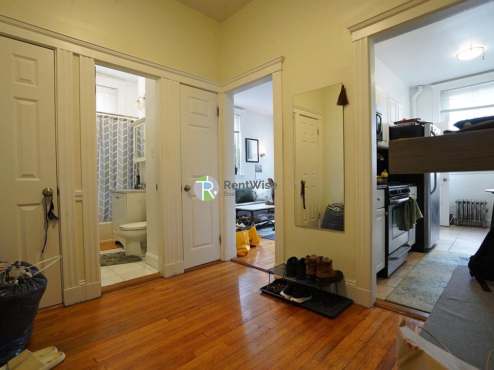 1st image of 1850 Commonwealth Ave APT 7